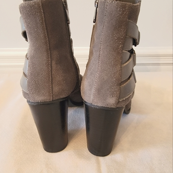 Adrienne Vittadini Boots - Picture 4 of 8
